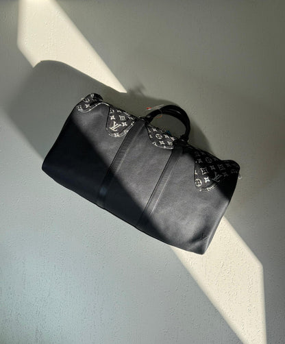 Louis Vuitton Duffle Bag ( VIP Quality )