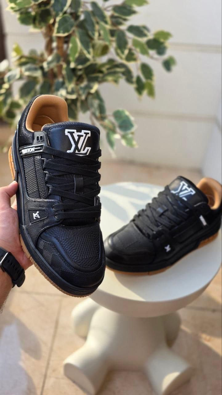 Louis Vuitton Sneakers