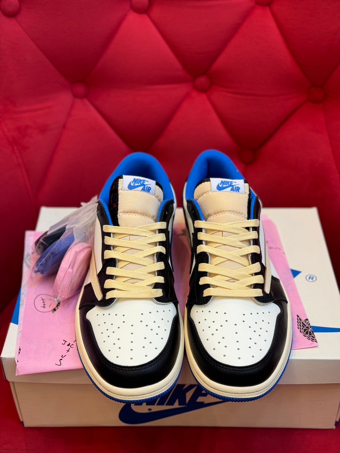 Jordan 1 Low x Travis Scott x Fragment
