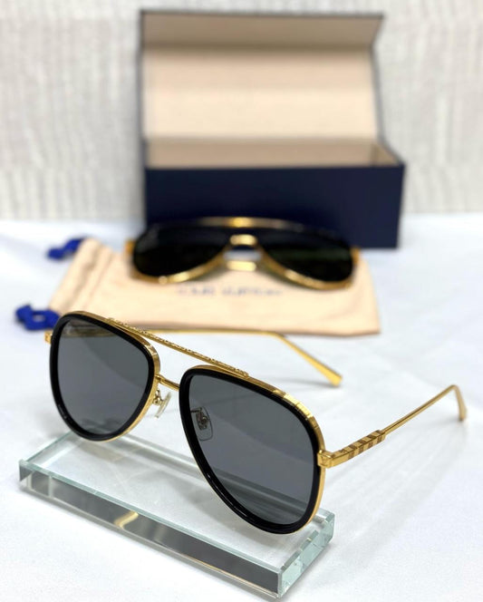 Louis Vuitton Sunglasses 2 colors