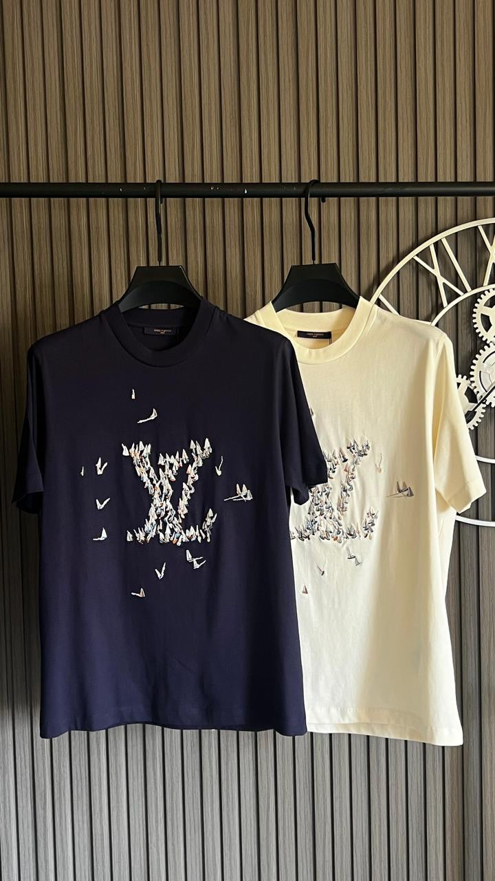 Louis Vuitton T-Shirt 2 colors