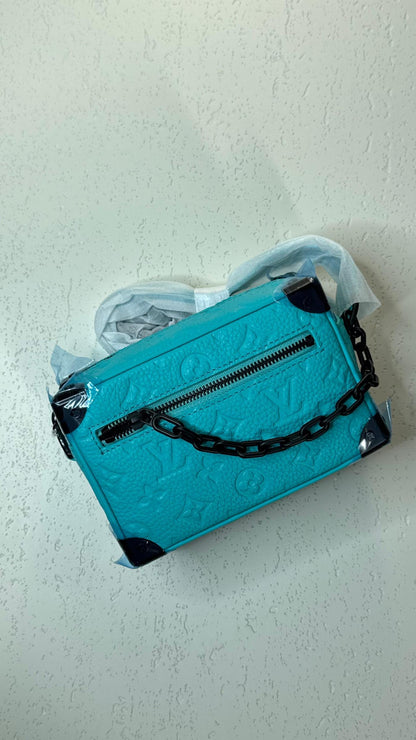 Louis Vuitton Sling Bag (VIP Quality)