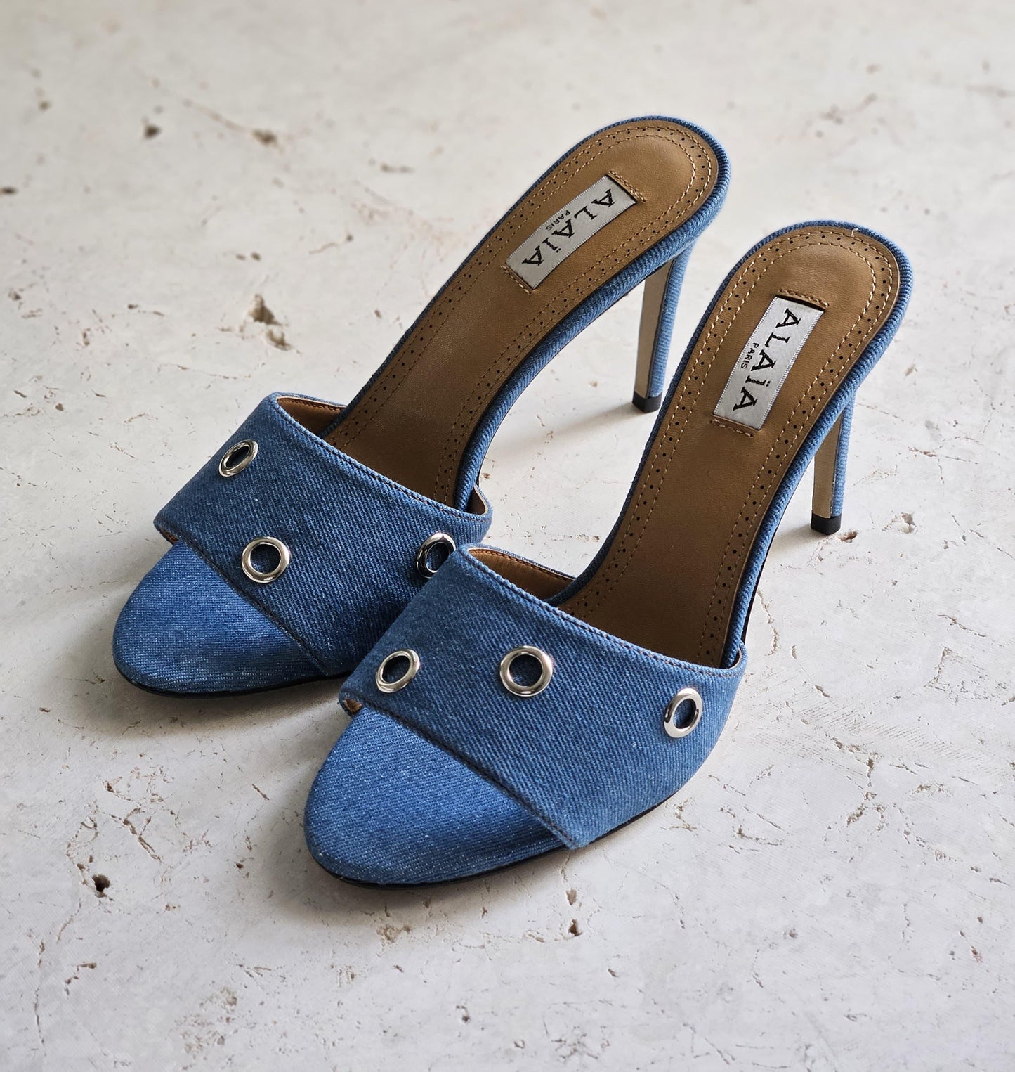 Alaya Heels