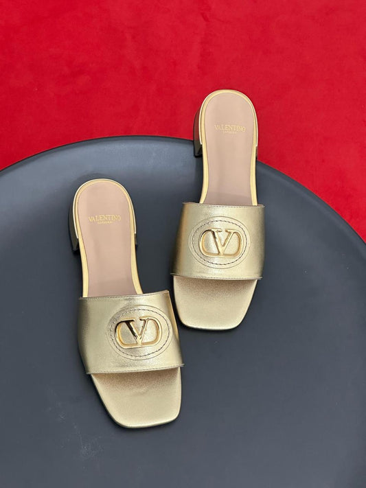 Valentino Slippers 2 colors