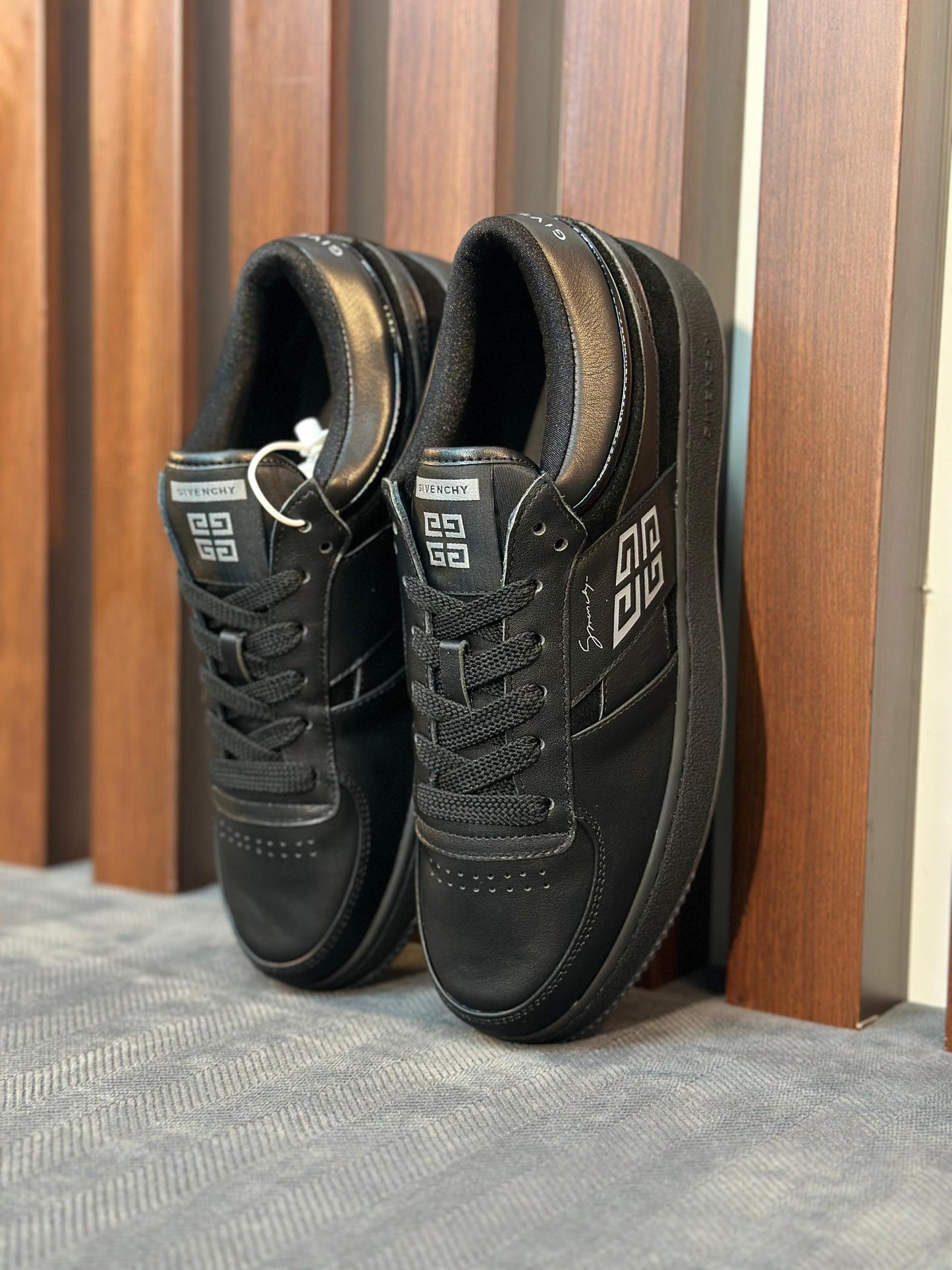 Givenchy Sneakers