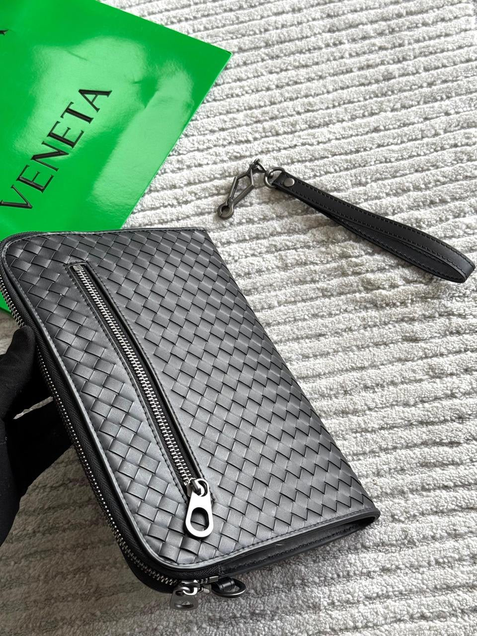 Bottega Clutch
