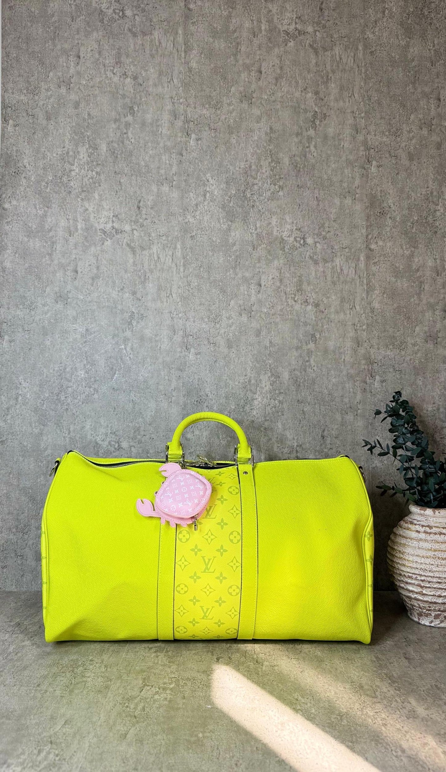 Louis Vuitton Duffle Bag ( VIP Quality )