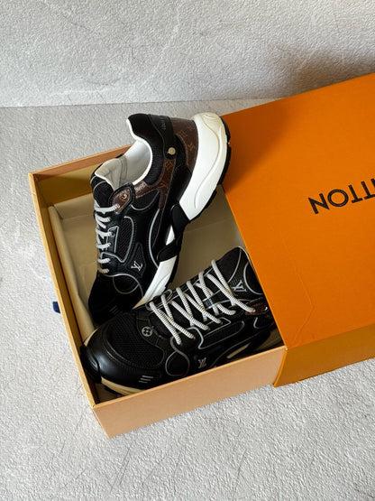 Louis Vuitton Sneakers 4 colors
