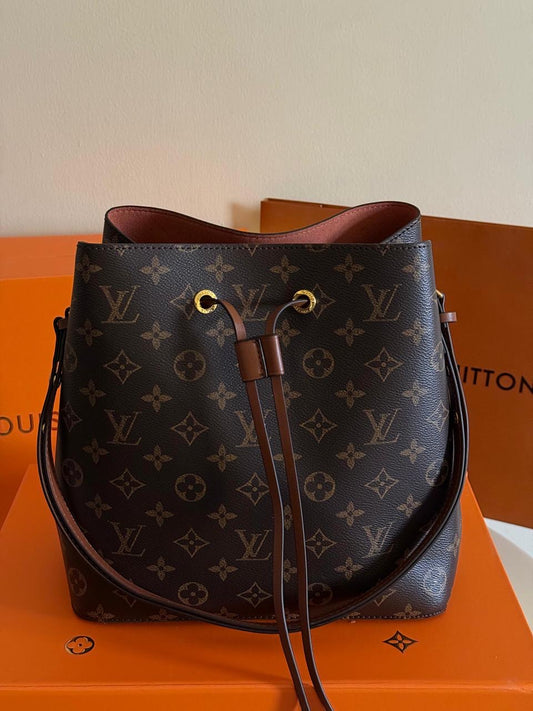 Louis Vuitton Shoulder Bag