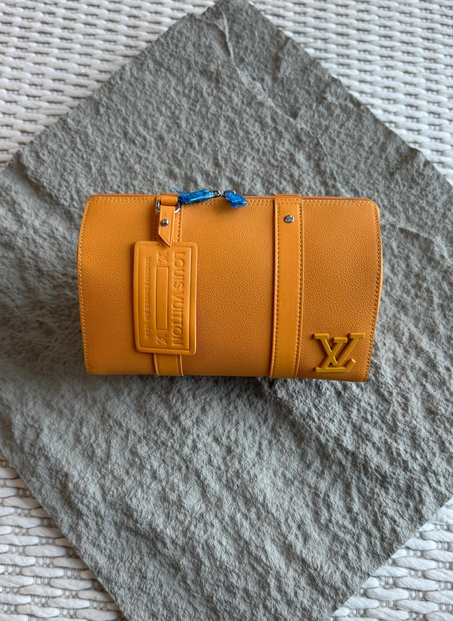 Louis Vuitton Sling Bag (VIP Quality) 6 colors