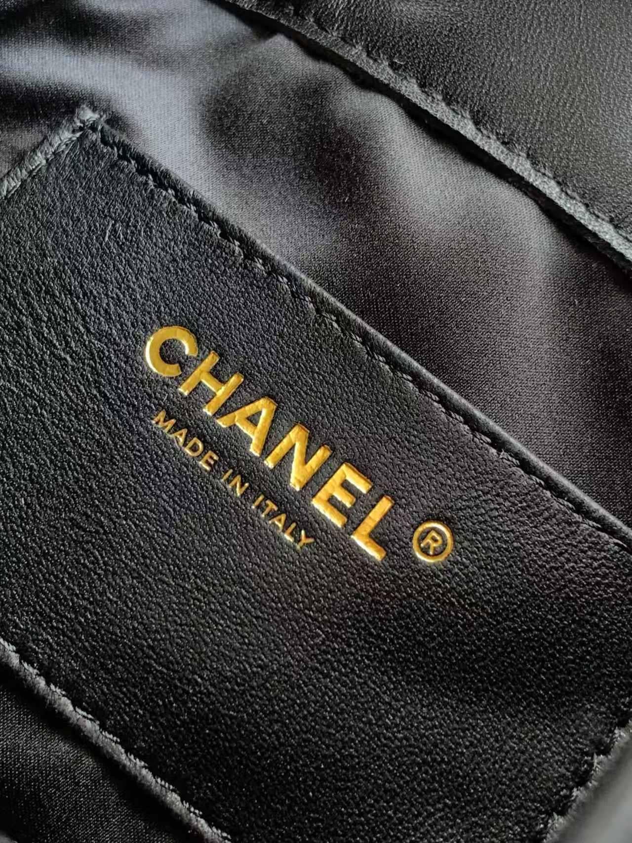 Chanel Shoulder Bag (VIP Quality)