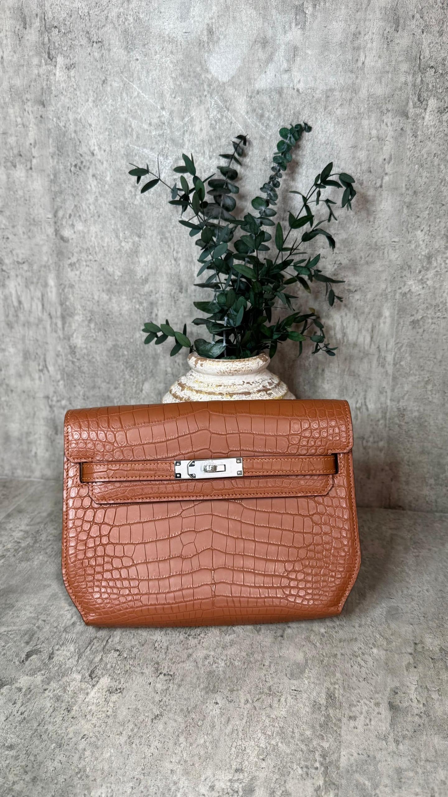 Hermes Clutch (VIP Quality)