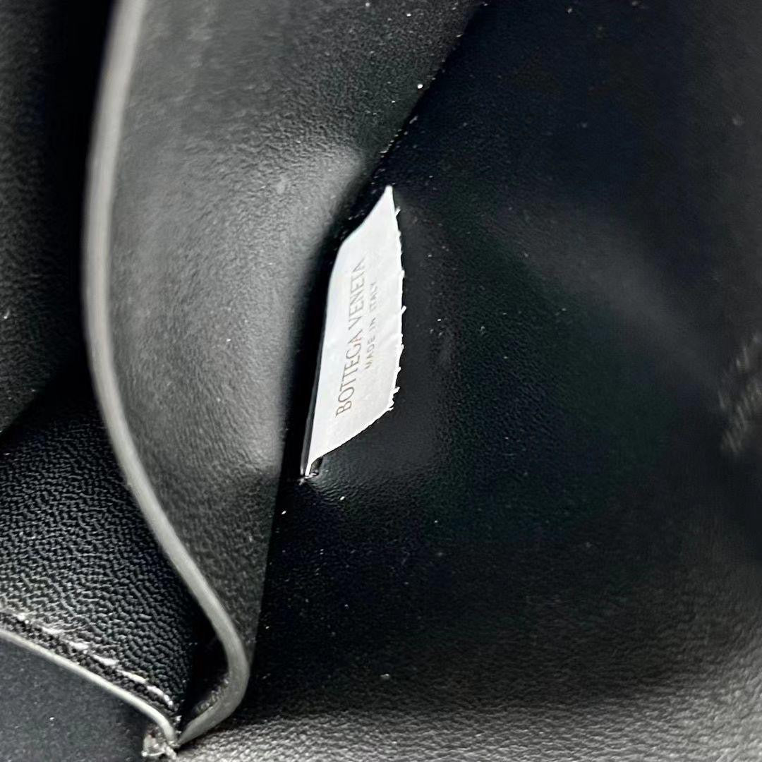 Bottega Veneta Clutch (VIP Quality)
