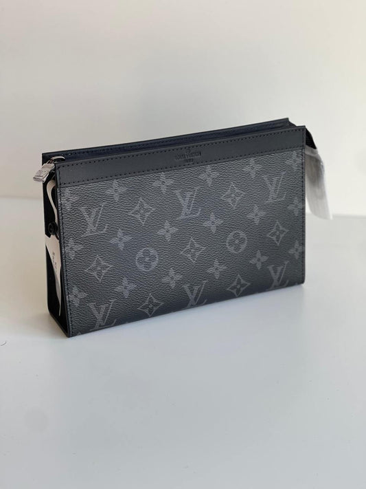 Louis Vuitton Clutch (VIP Quality)