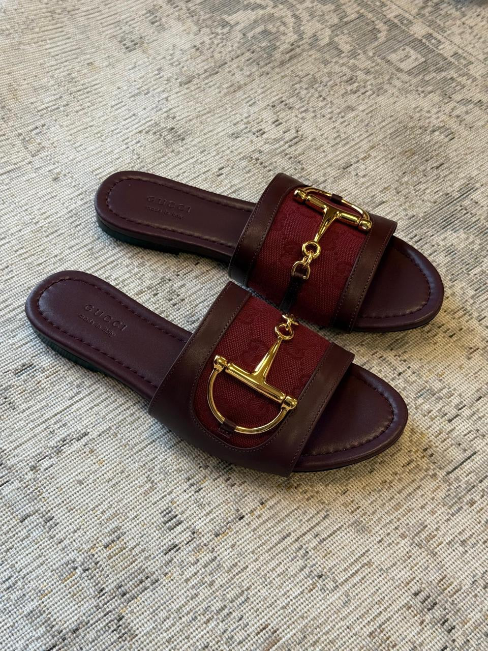 Gucci Slippers 2 colors