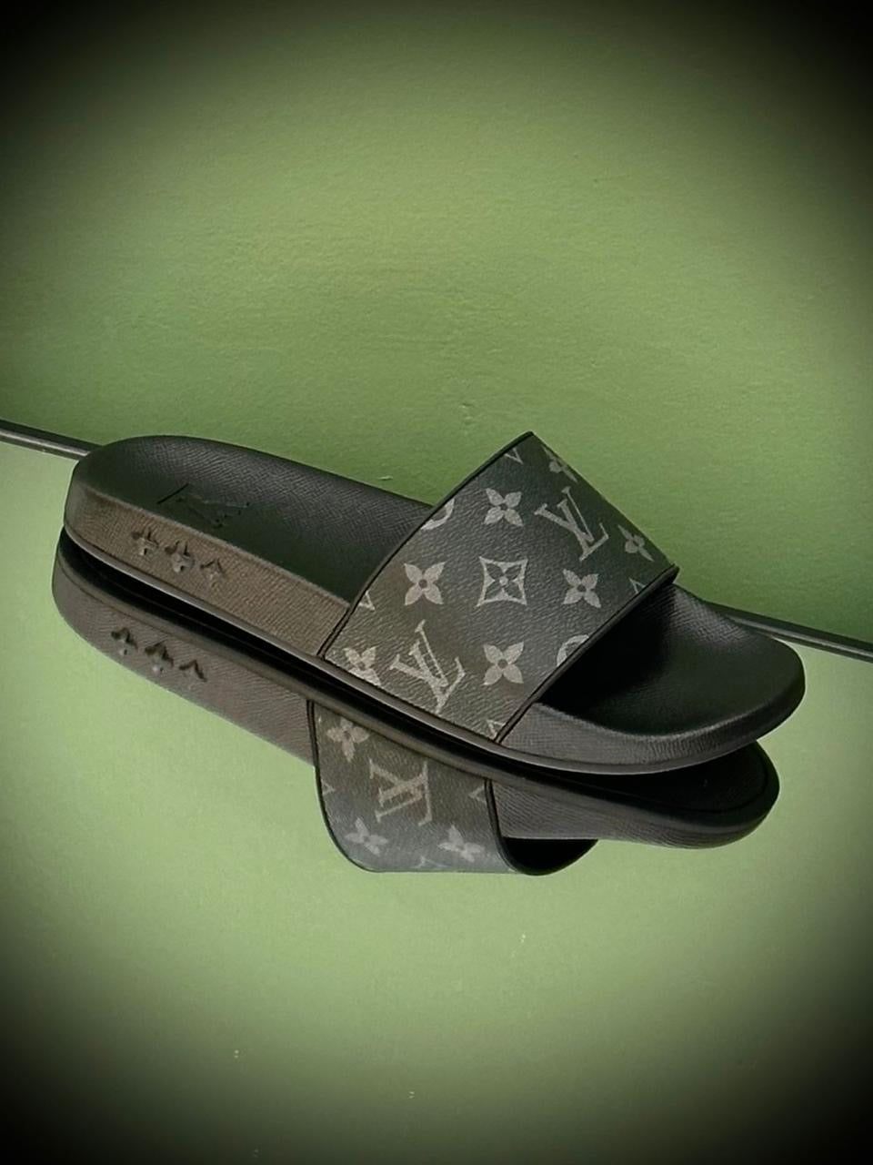Louis Vuitton Slippers 2 colors