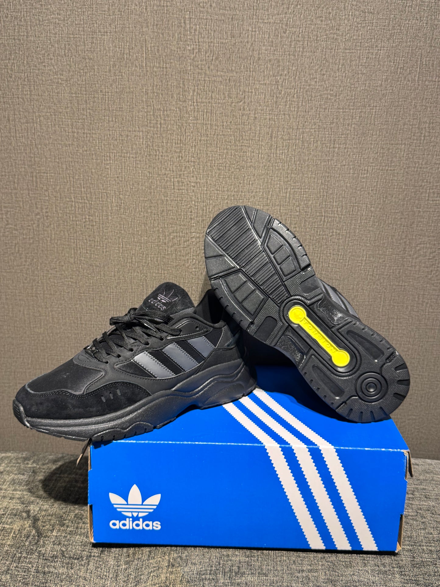 Adidas Retropy F90