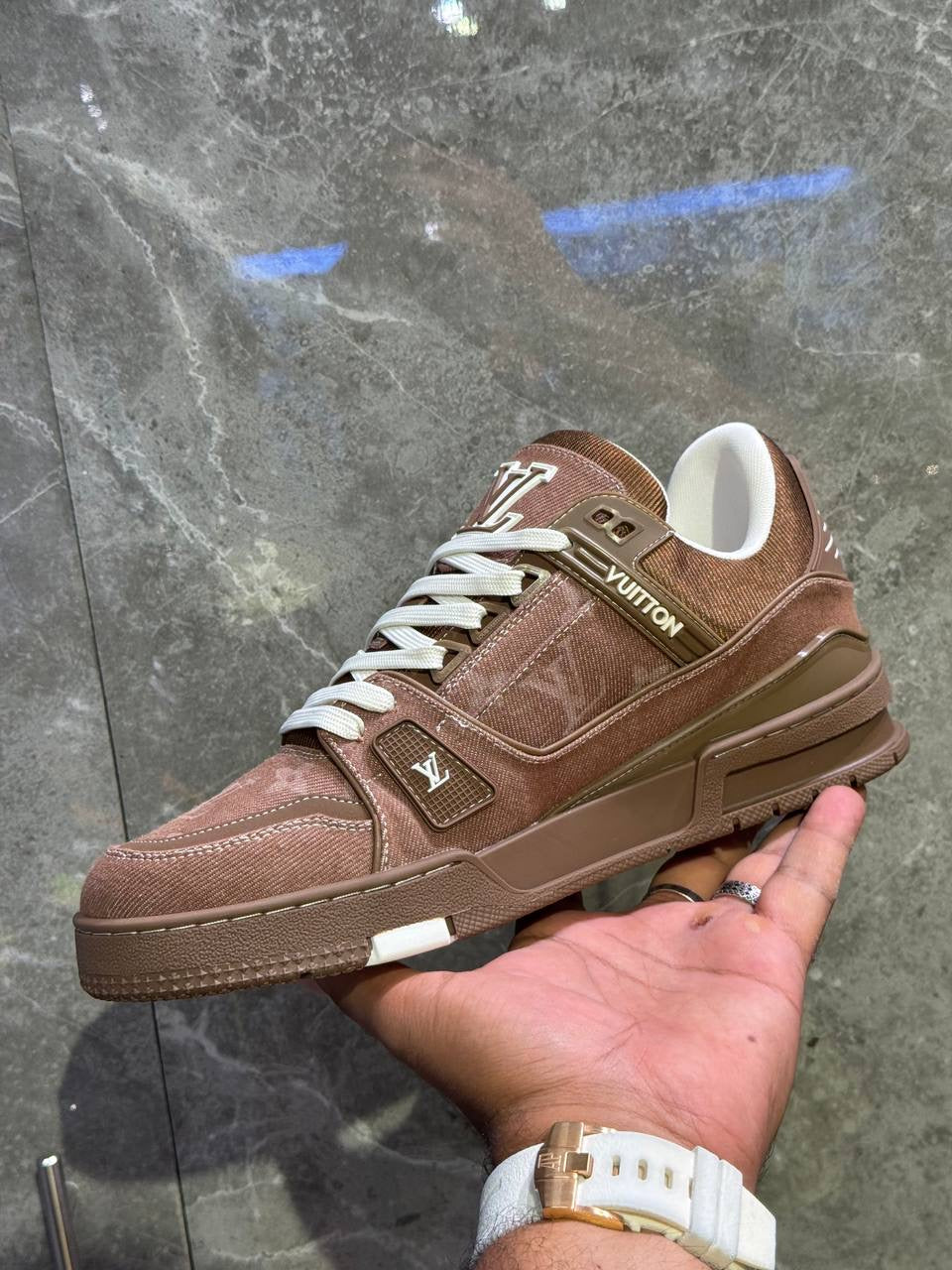 Louis Vuitton Sneakers