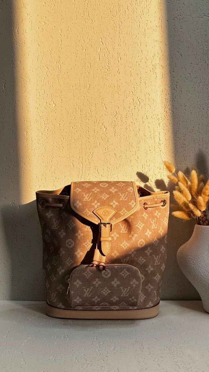 Louis Vuitton Backpack (VIP Quality)