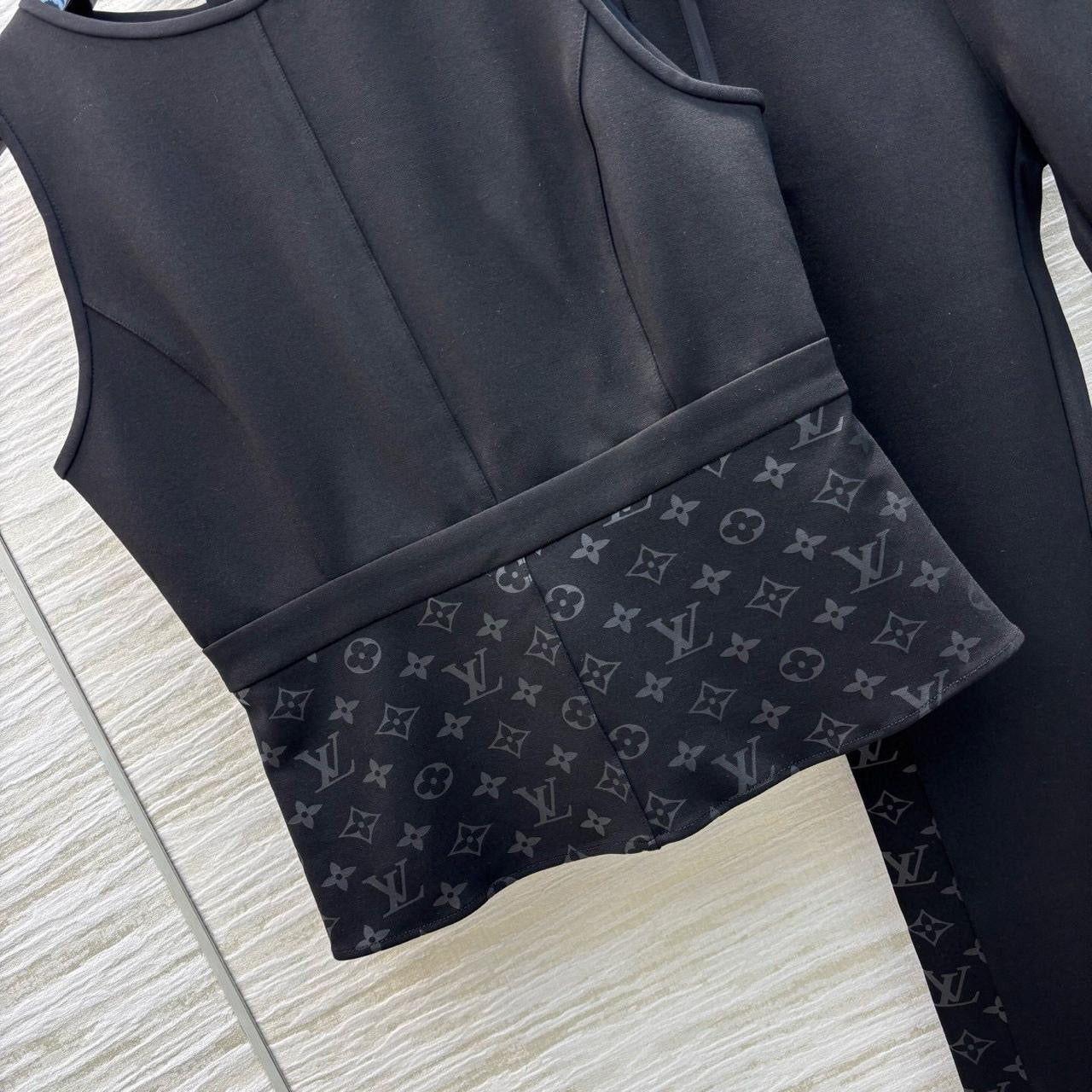 Louis Vuitton Set 2 colors