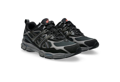 ASICS Sneakers