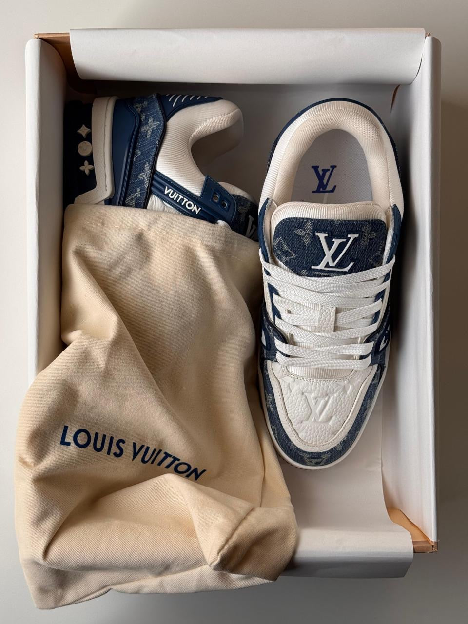 Louis Vuitton Sneakers