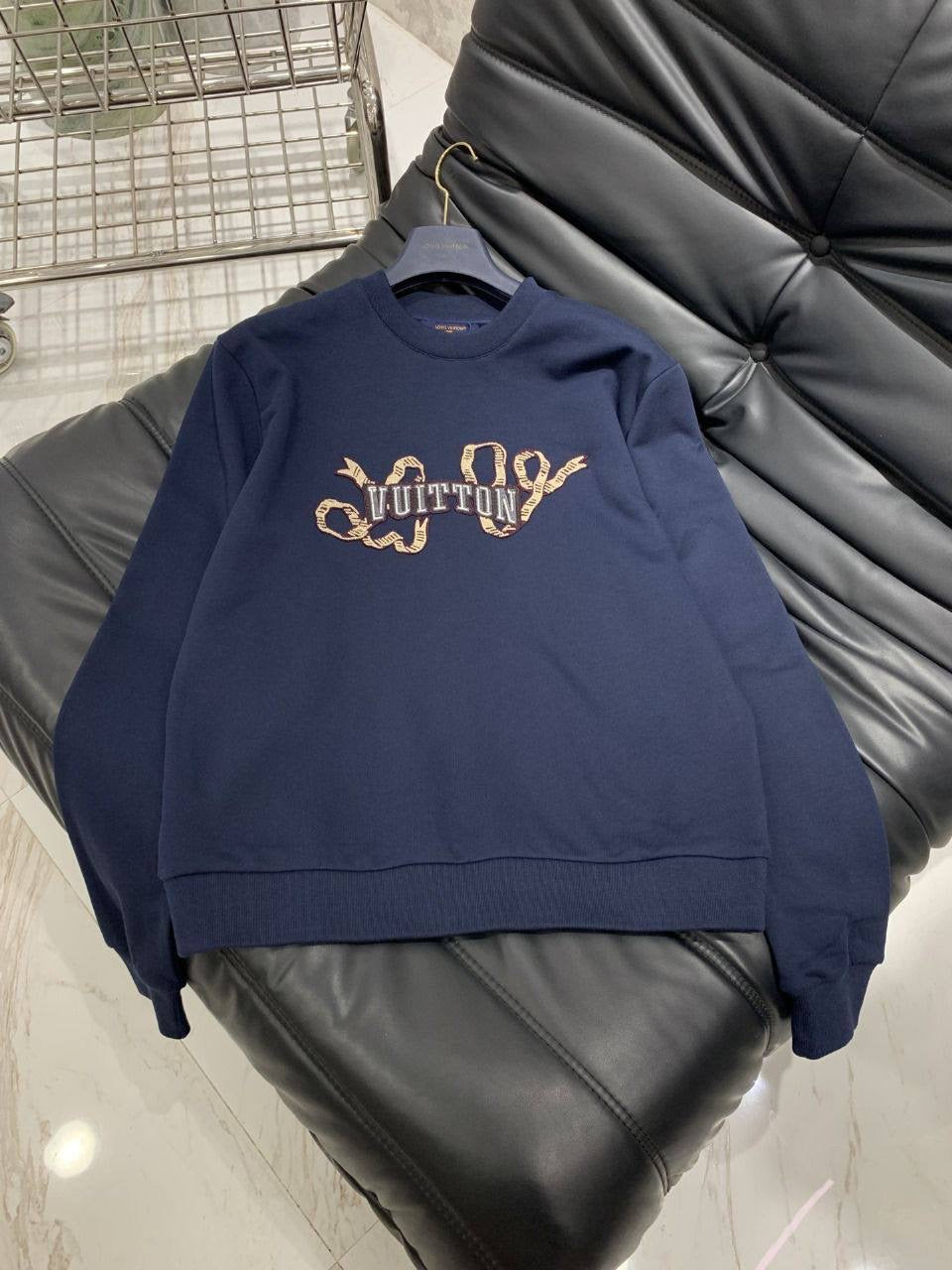 Louis Vuitton Sweatshirt