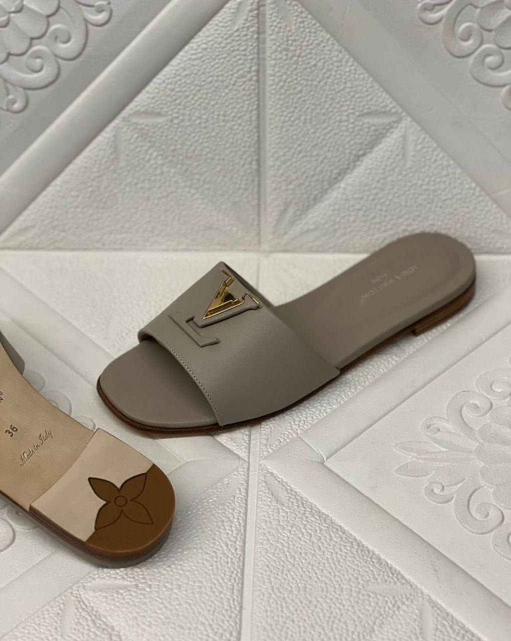 Louis Vuitton Heels & Slippers