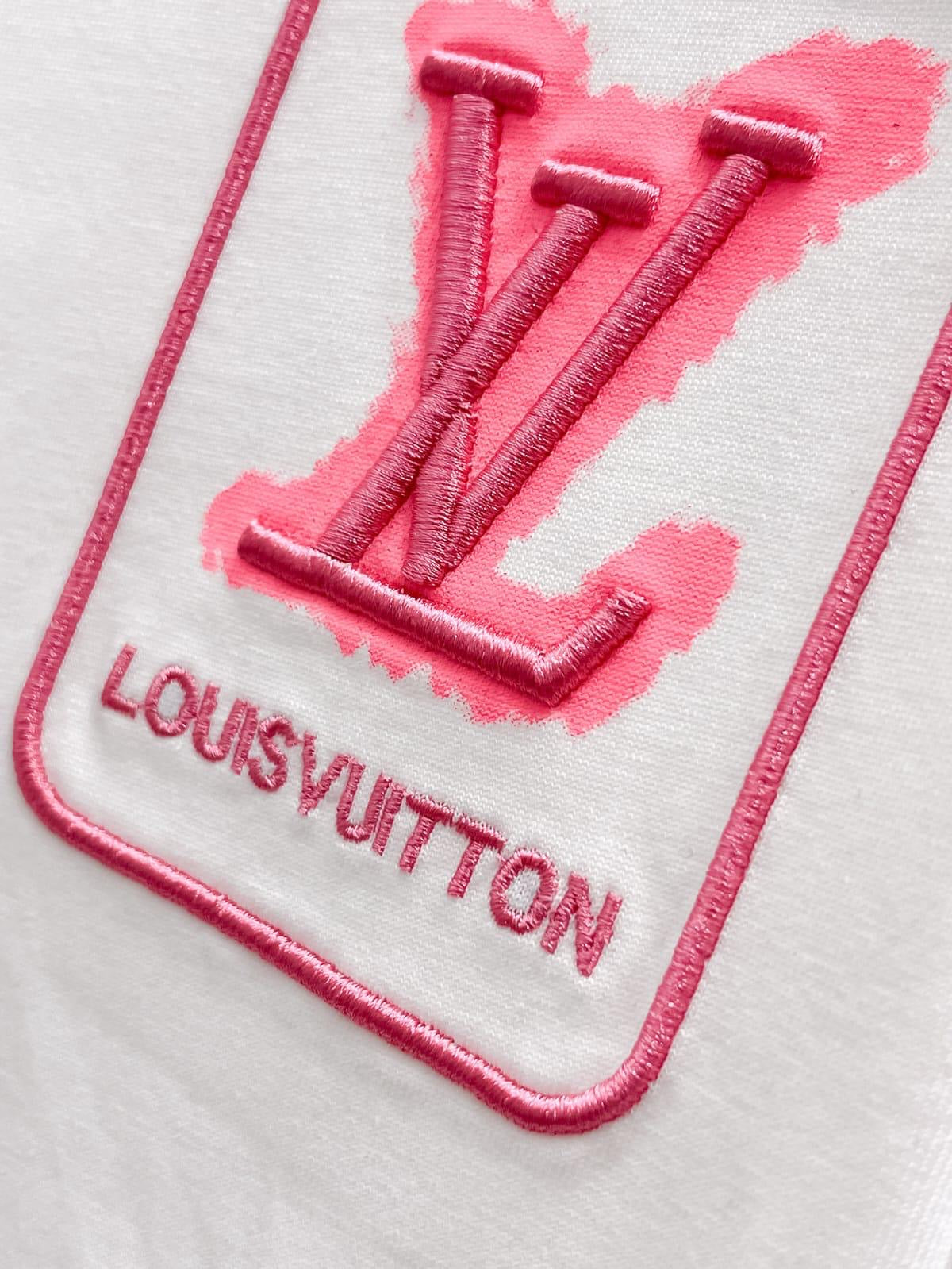Louis Vuitton T-Shirt 2 colors