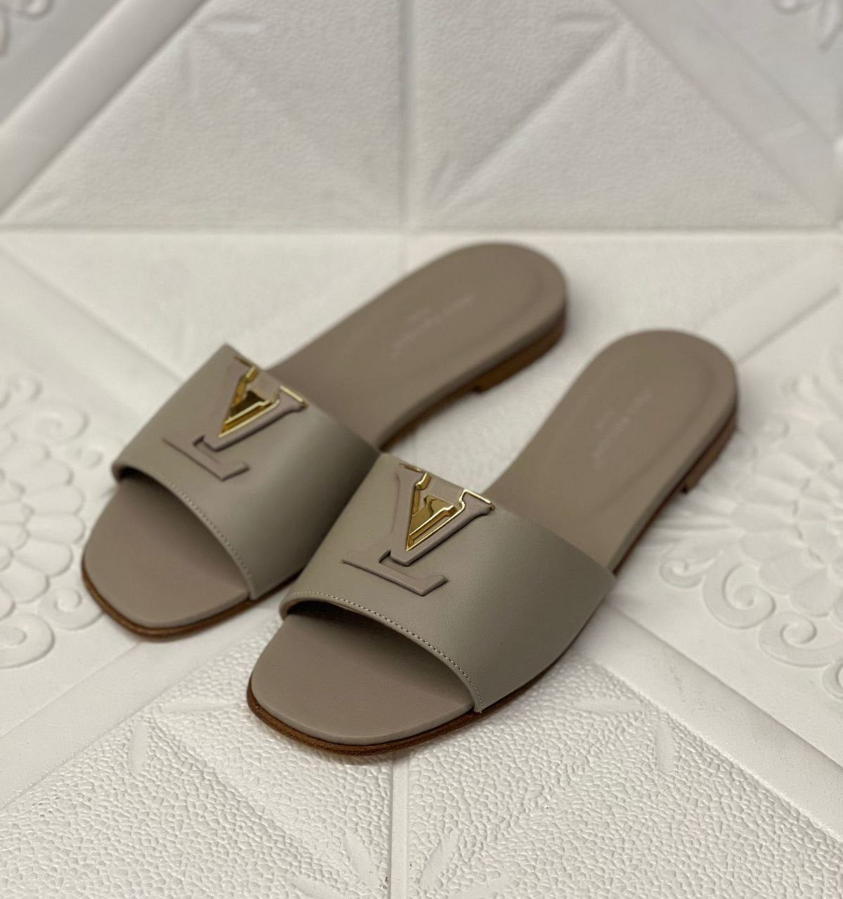 Louis Vuitton Heels & Slippers