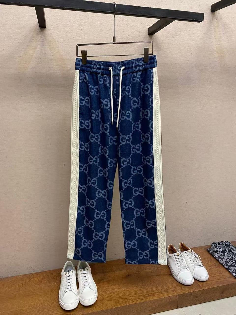 Gucci Pants