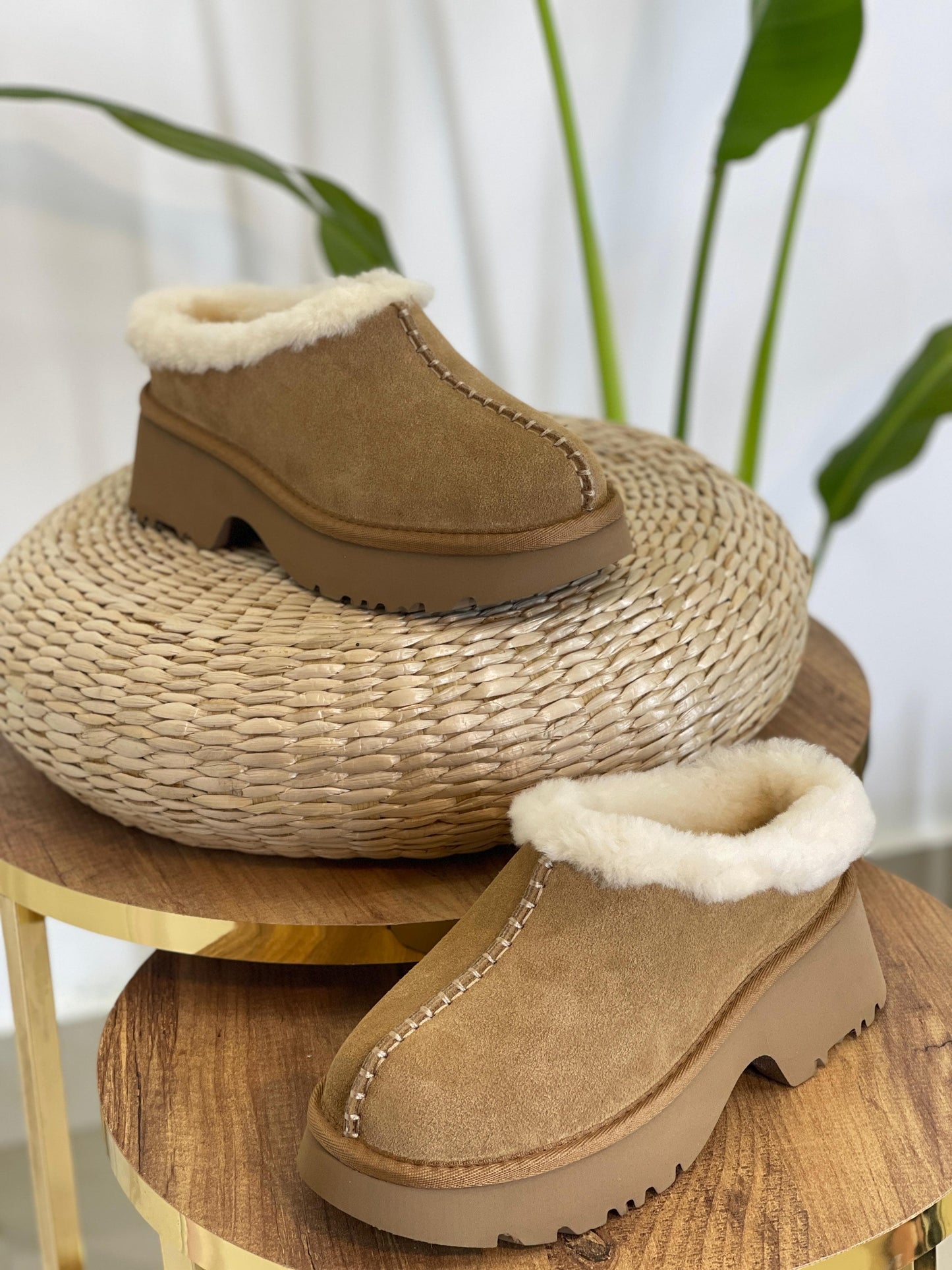 UGG Loafer