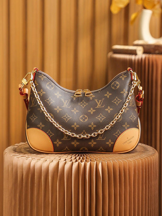 Louis vuitton sling bag (vip quality)