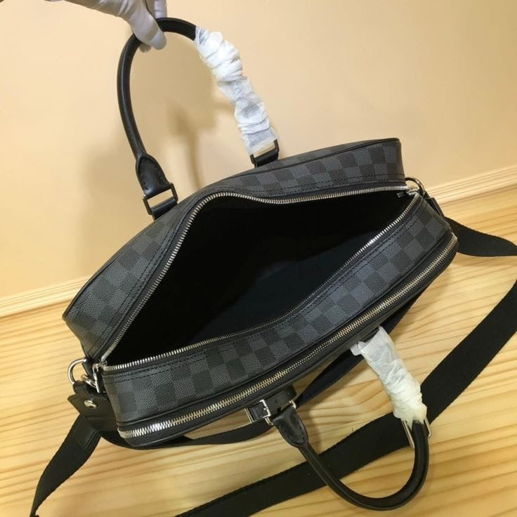 Louis Vuitton Carry Bag