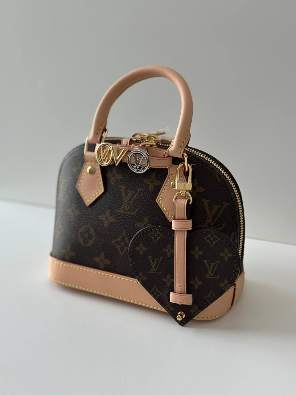 Louis Vuitton HandBag (VIP Quality)