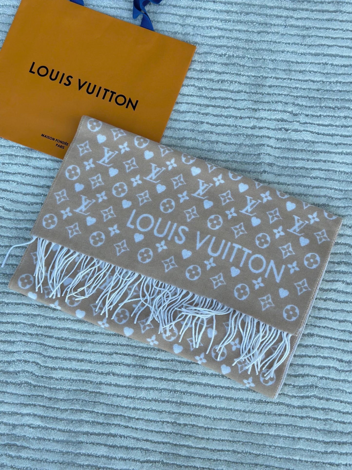 Louis Vuitton Unisex Scarf 5 colors
