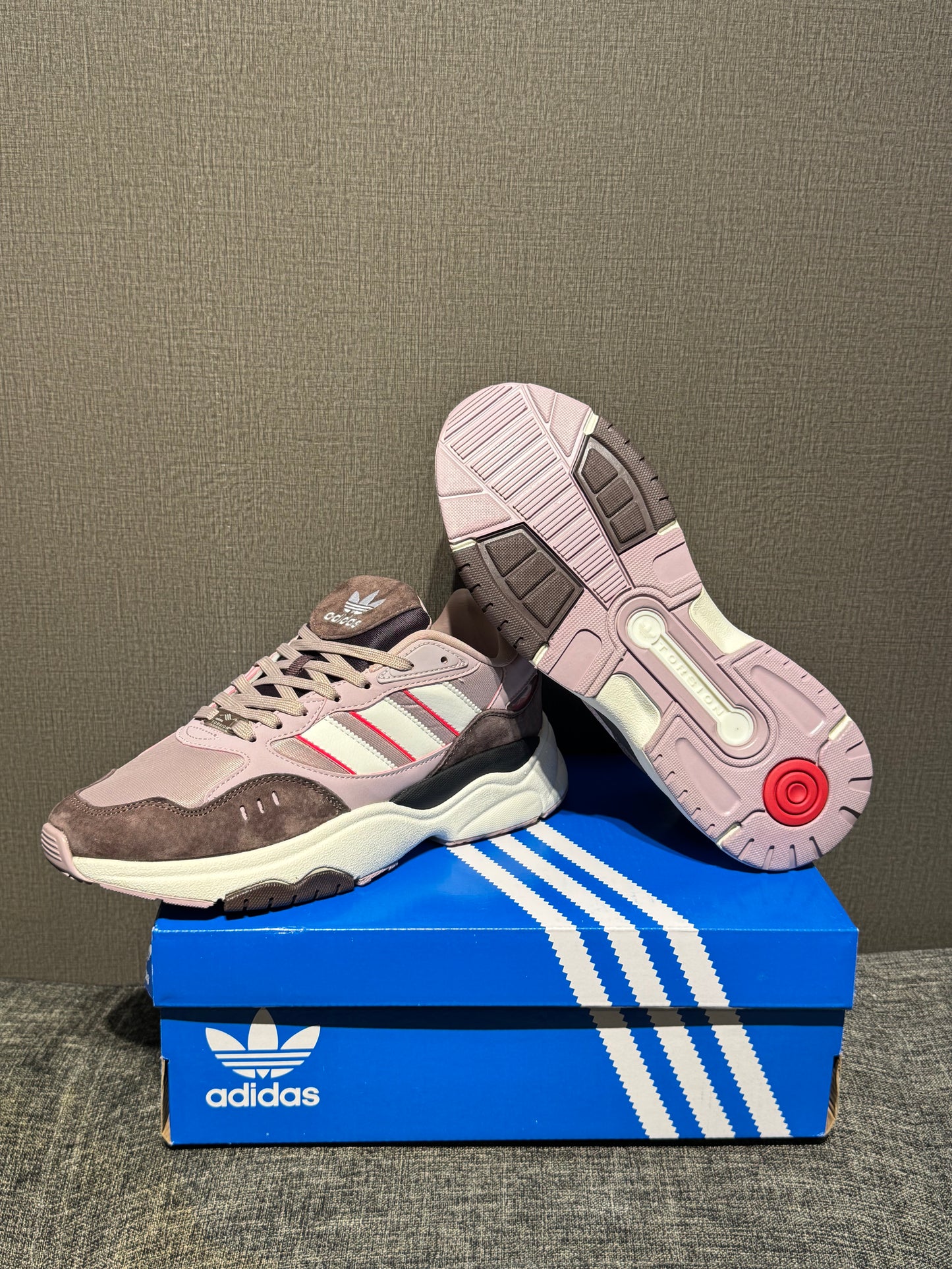 Adidas Retropy F90
