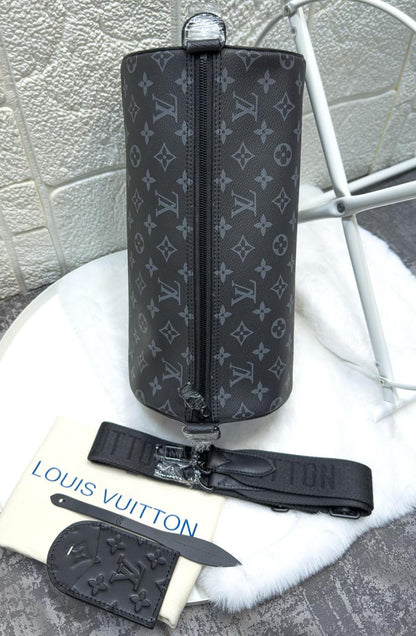Louis Vuitton Pouch (VIP Quality)