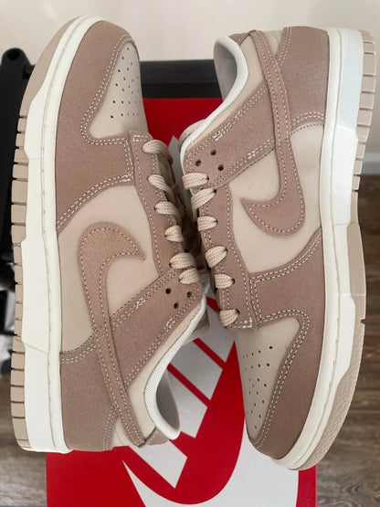 SB Dunk Low Sand Drift