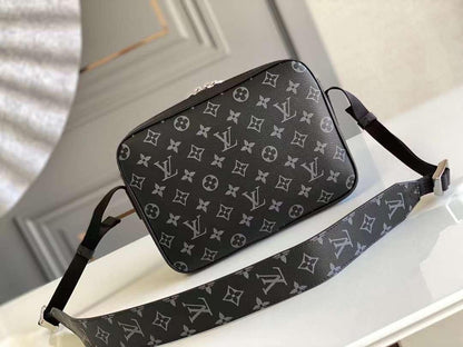 Louis Vuitton Messenger Bag (VIP Quality)