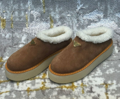 Prada Slides