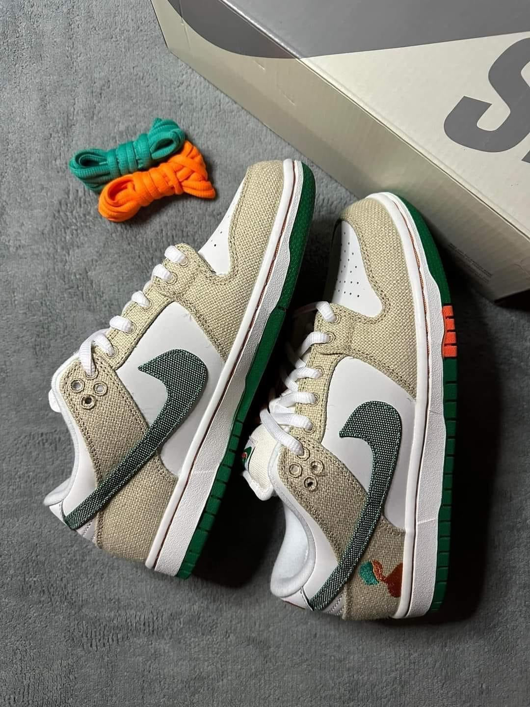 SB Dunk Jarritos