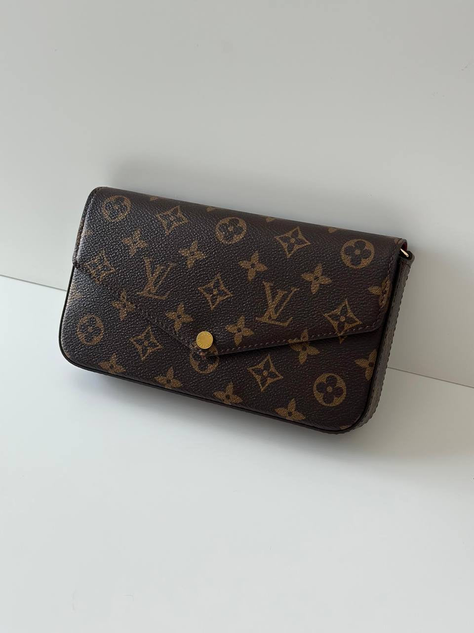 Louis Vuitton Sling Bag (VIP Quality)