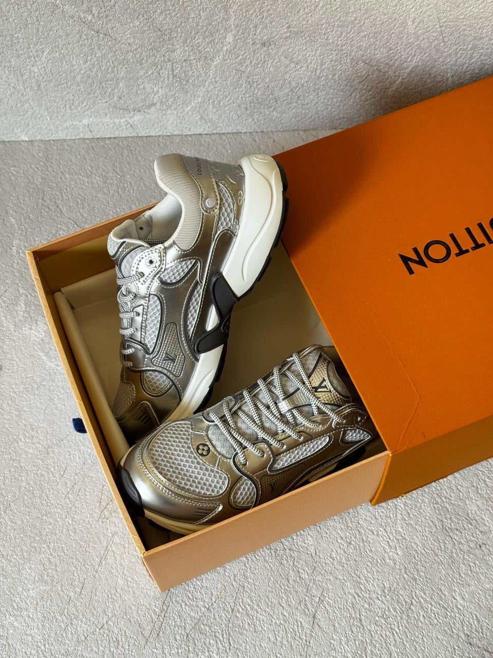Louis Vuitton Sneakers 4 colors