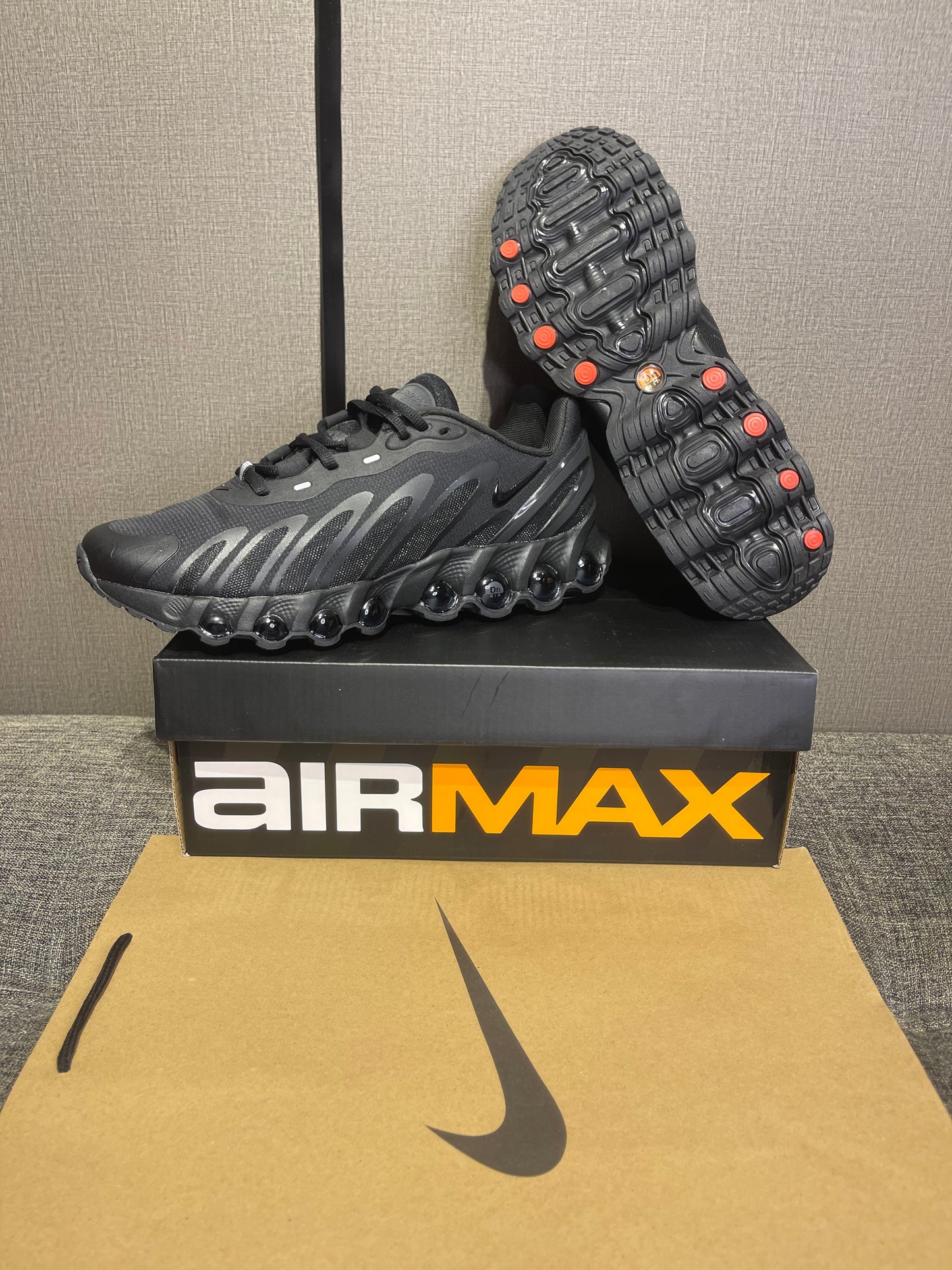 Nike Air Max DN 8