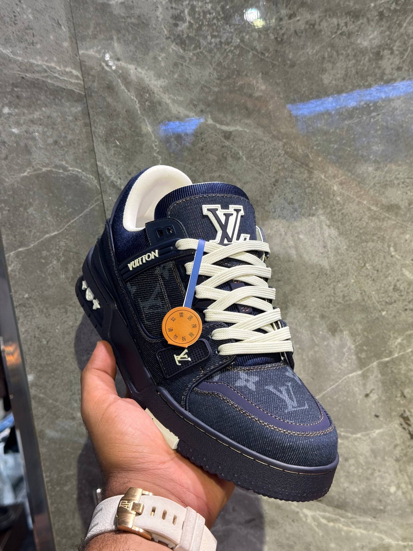 Louis Vuitton Sneakers