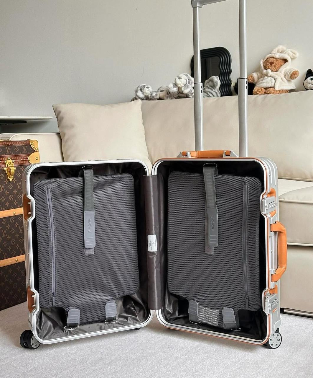 Rimowa Trolly Suitcase Set