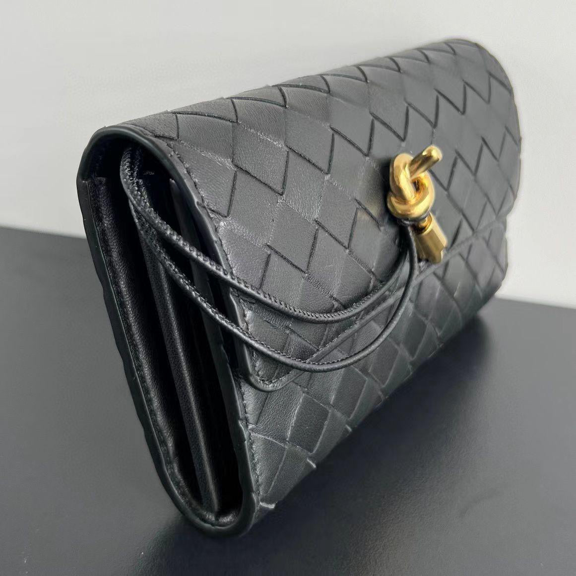 Bottega Veneta Clutch (VIP Quality)