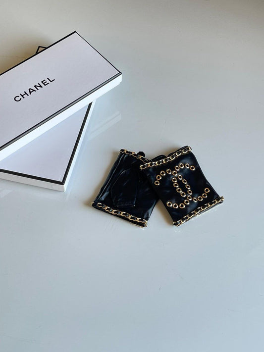 Chanel Gloves