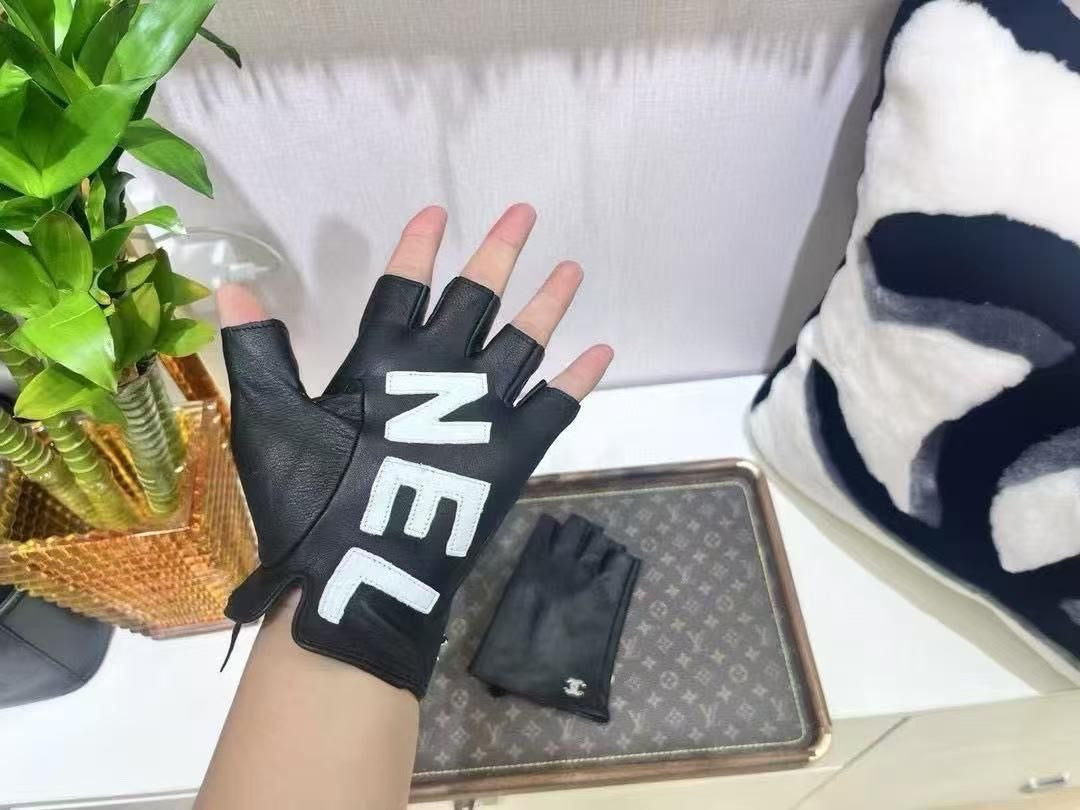 Chanel Gloves